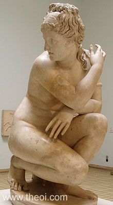 Crouching Aphrodite | Greco-Roman marble statue C2nd A.D. | British Museum, London