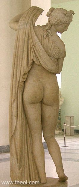 The Callipygian Venus (left) and Aphrodite squatting pictured at