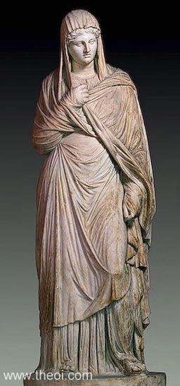 Hestia | Greco-Roman statue